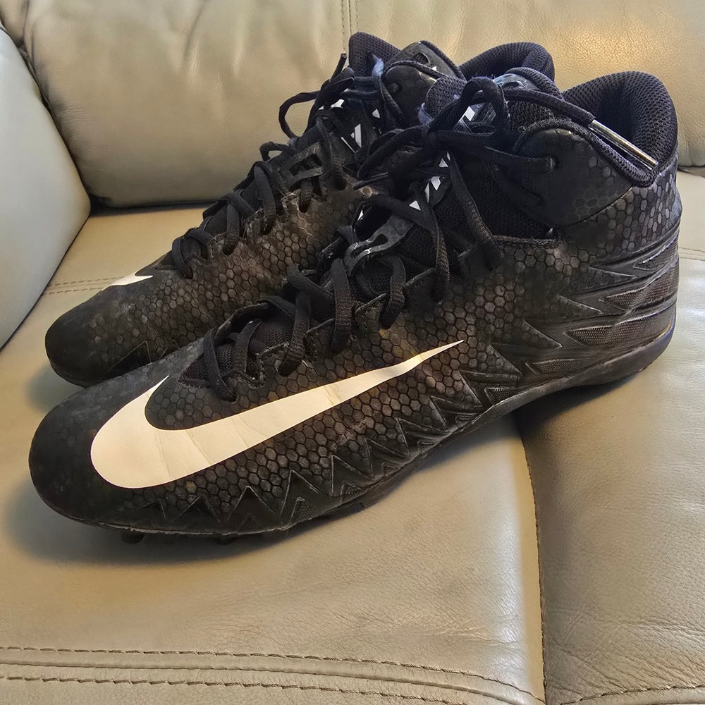 Nike Alpha Menace Pro Mid Football Cleats Black White 880137-011 Mens Size 13